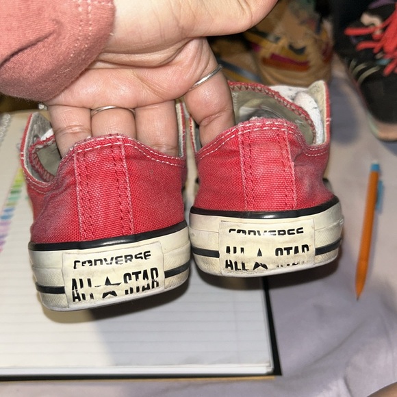 Converse - Picture 2 of 3